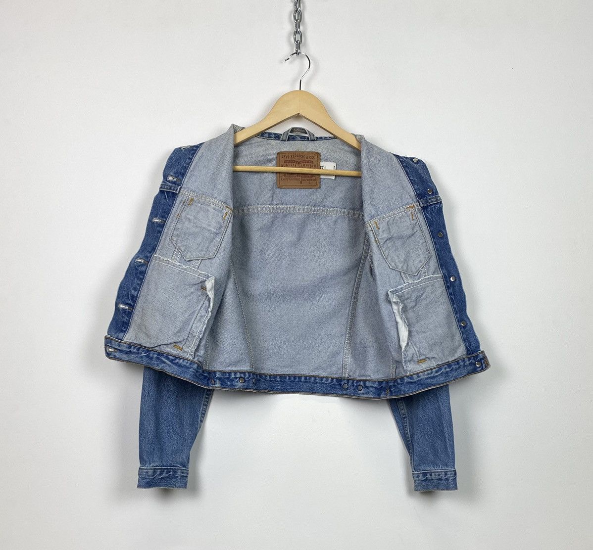 Levi's Vintage Levi’s Cropped Ladies Denim Jacket 90’s Jeans Y2K Size M / US 6-8 / IT 42-44 - 5 Thumbnail