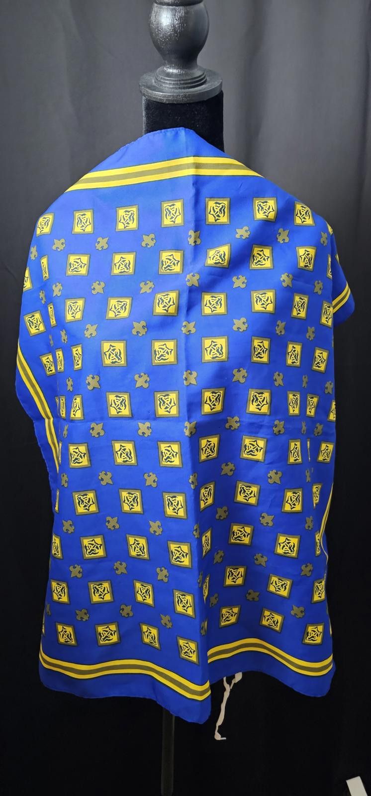 Oscar De La Renta Oscar De La Renta Scarf Blue Womens S Polyester 25 x 25 Size ONE SIZE - 3 Thumbnail