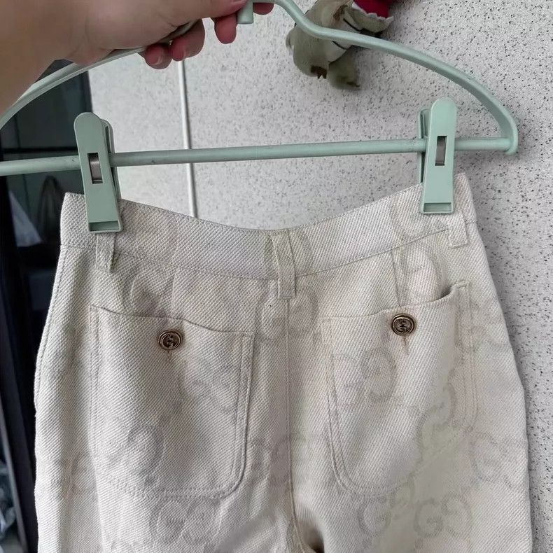 Gucci Gucci New white full-print metal logo shorts 2504-Nextarrow Size 25" / US 0 / IT 36 - 5 Thumbnail