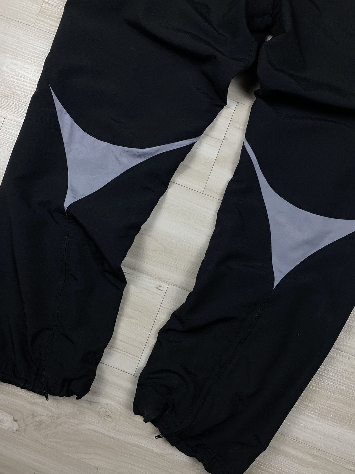 Nike × Vintage Nike Air swoosh Nylon Track Pants Drill Vintage Size US 32 / EU 48 - 13 Thumbnail