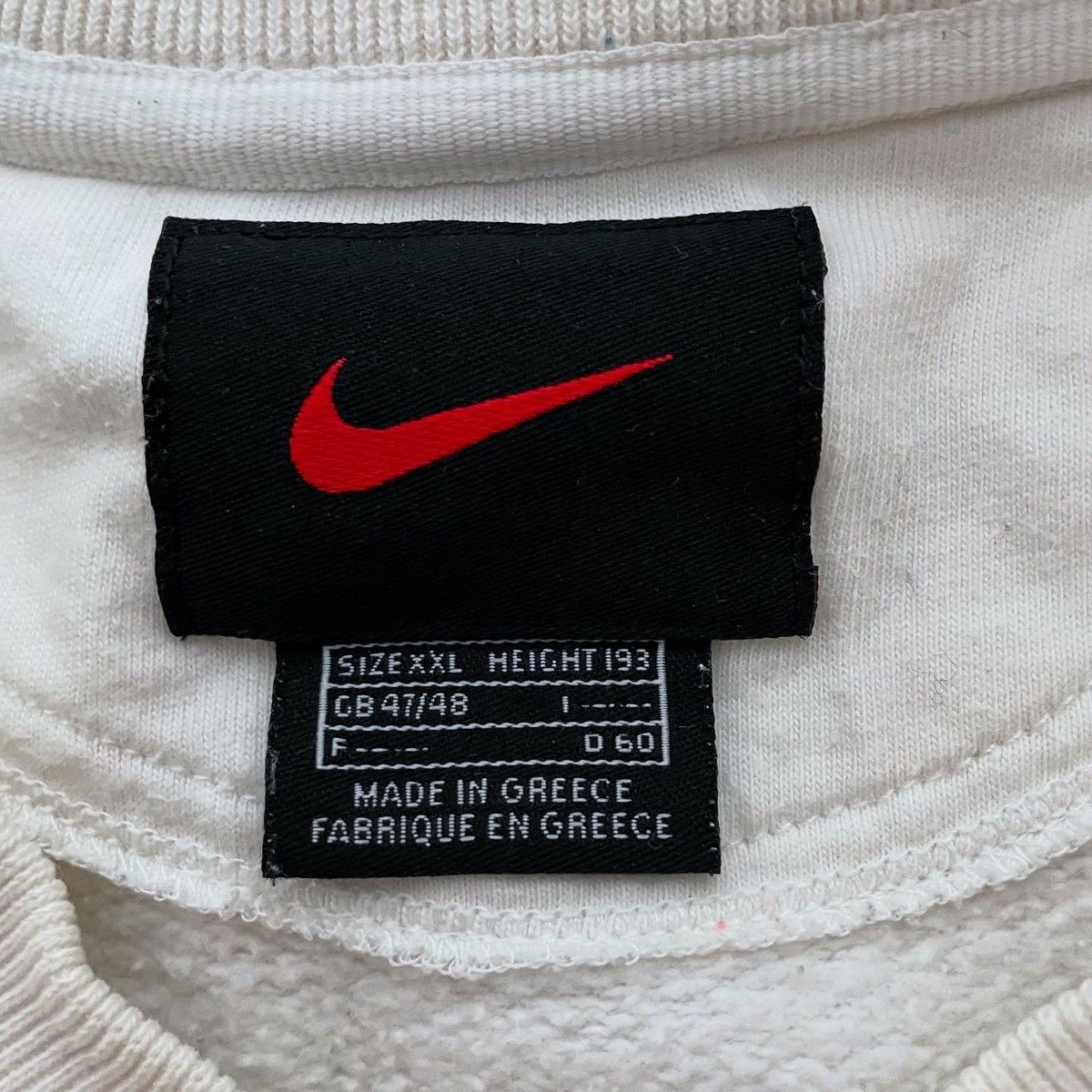 Nike 90s Vintage Nike Sweatshirt Boxy Fit Mini Swoosh Y2k Size US XXL / EU 58 / 5 - 3 Thumbnail