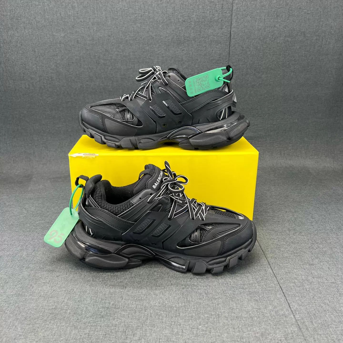 Balenciaga Balenciaga Track Black 40 Like New Worn 1-2x Size US 7 / EU 40 - 5 Thumbnail