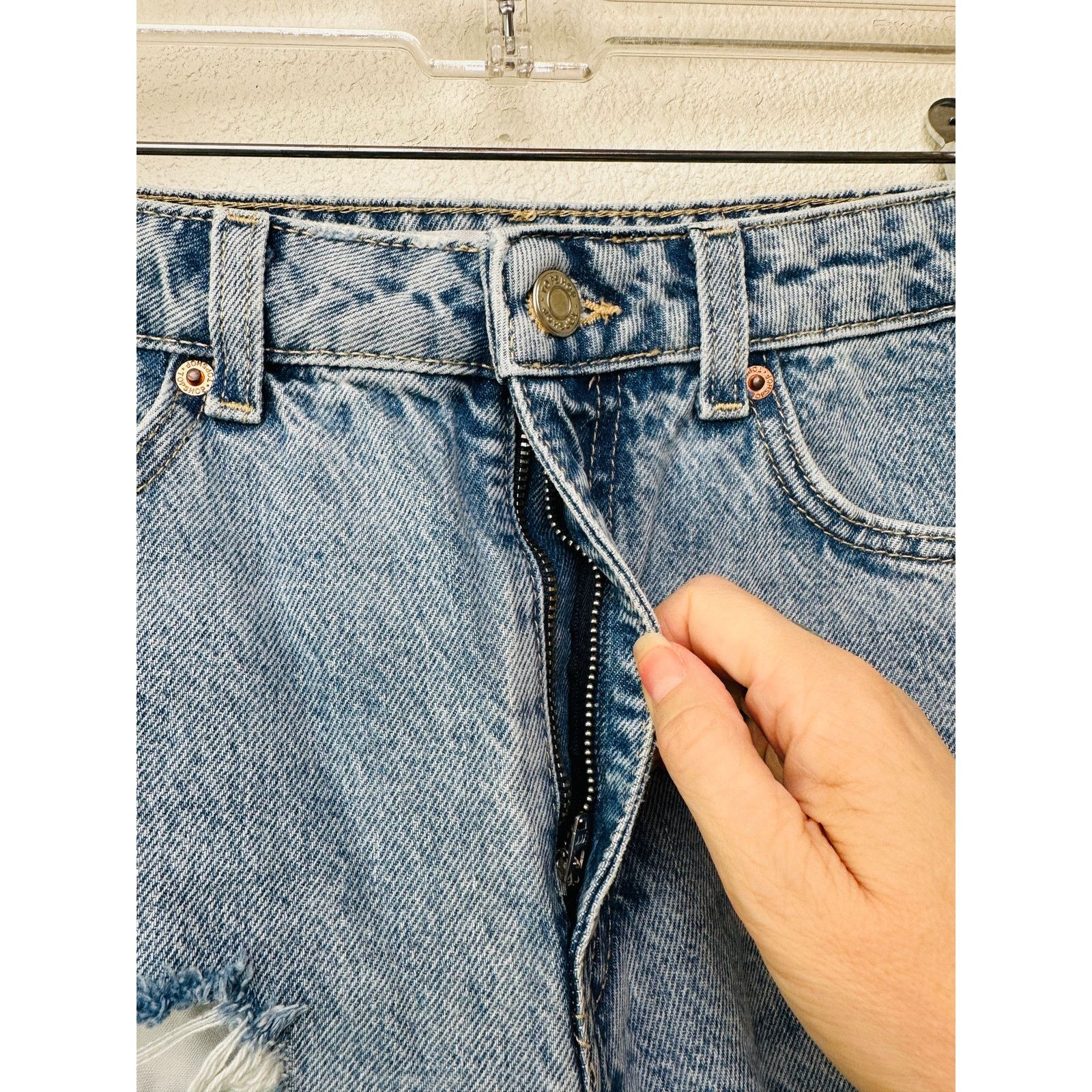 Topshop Topshop High-Waist Mom Jeans Blue W28 L30 Distressed Ripped Size 28" / US 6 / IT 42 - 4 Thumbnail