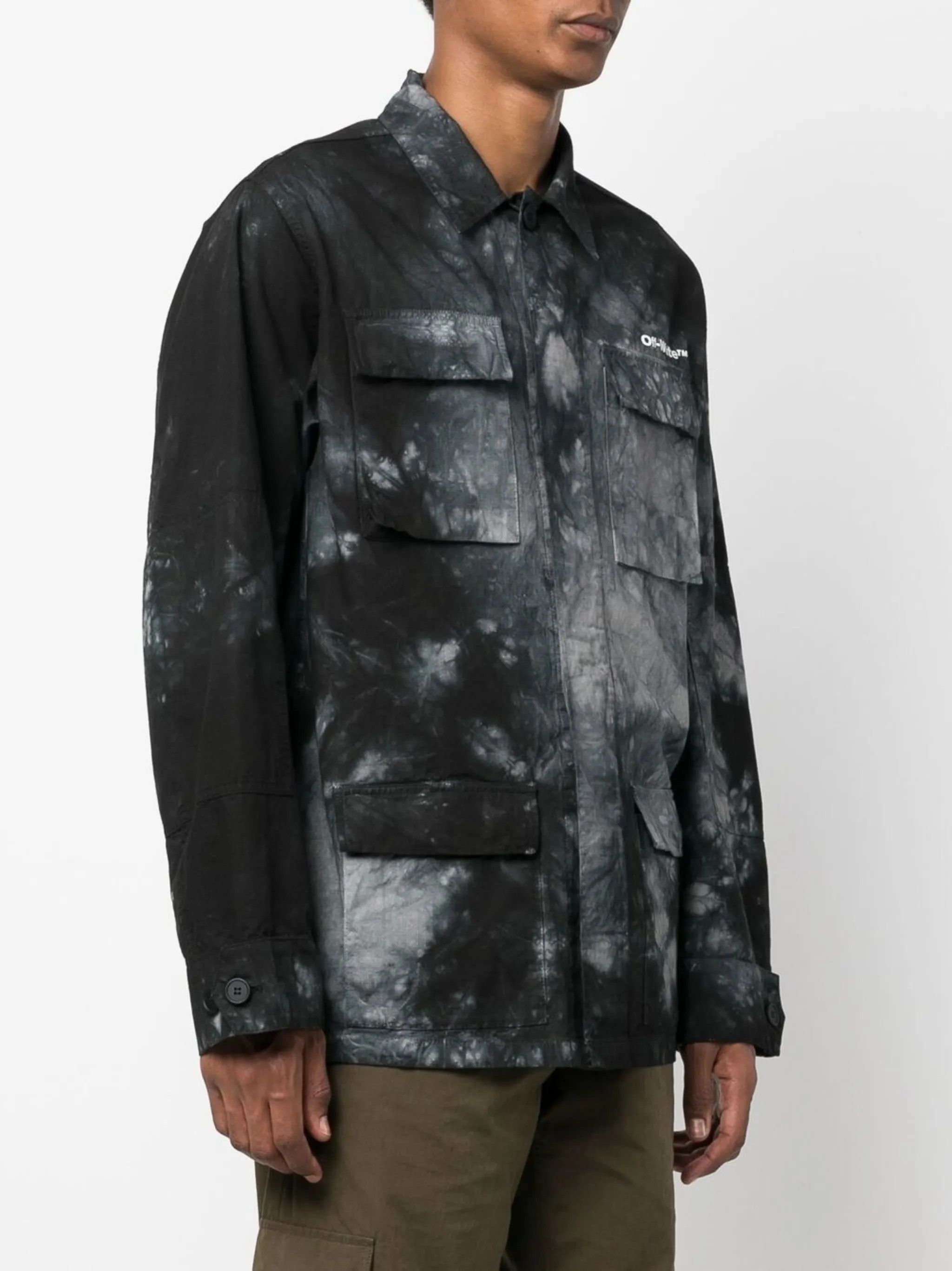 Off-White o1y0325 Logo Patterned Shirt in Grey/Black Size US M / EU 48-50 / 2 - 4 Thumbnail