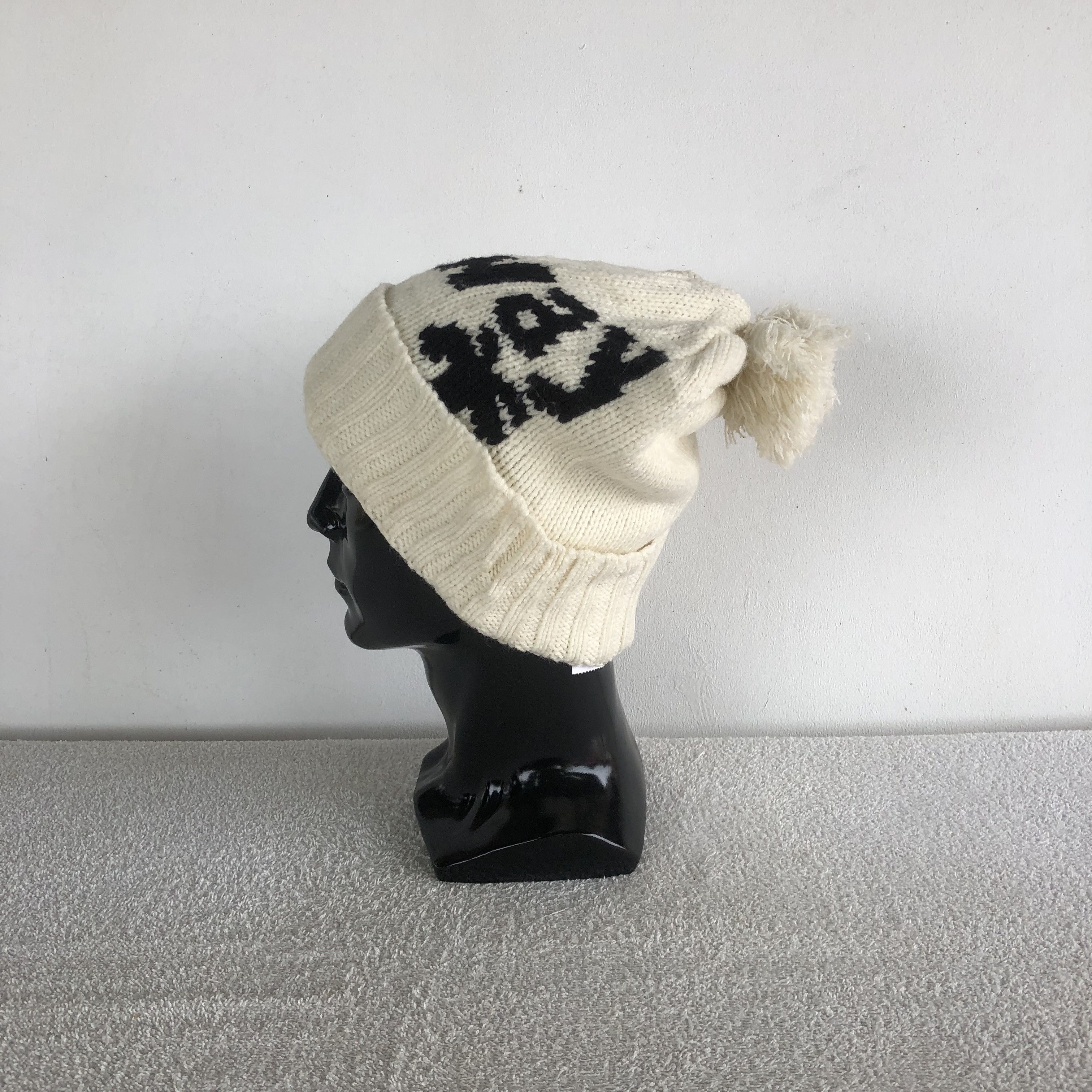 Japanese Brand Vintage Y2K One Way Sexy Delicious Beanie Snow Caps Hats Size ONE SIZE - 4 Thumbnail