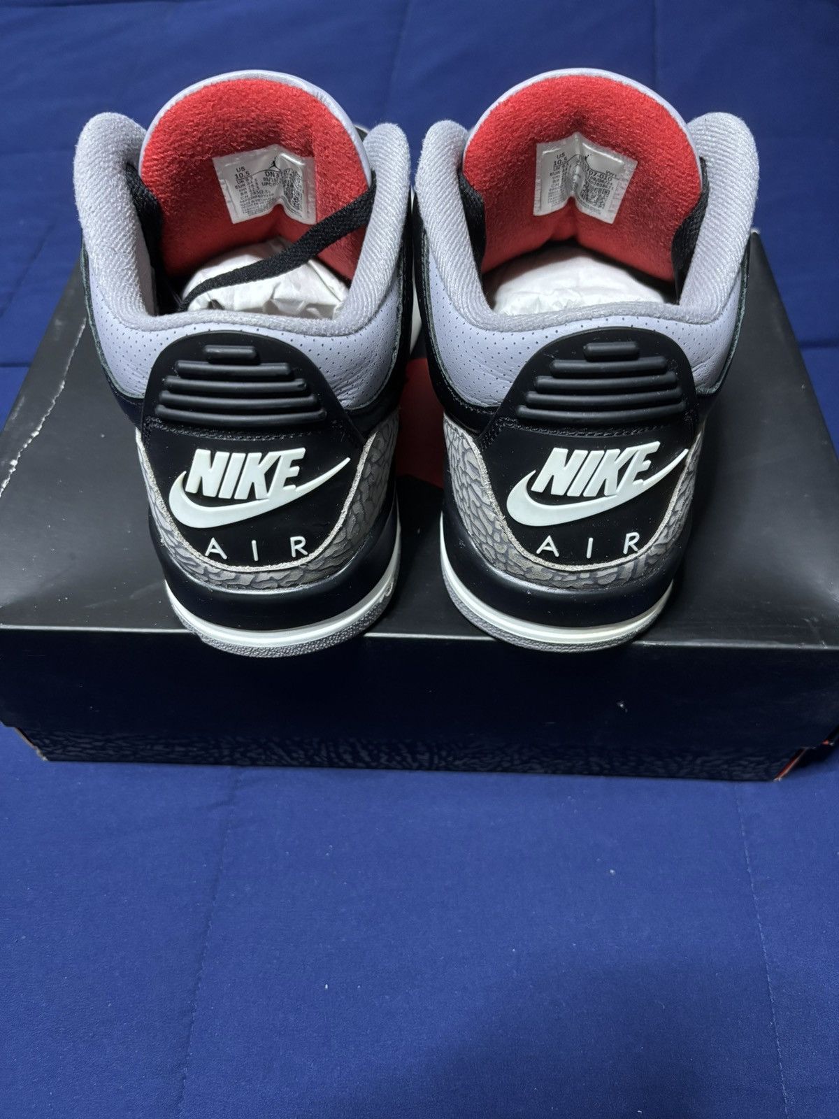 Jordan Brand Jordan 3 Retro OG Black Cement 2024 Size 10.5 Size US 10.5 / EU 43-44 - 4 Thumbnail