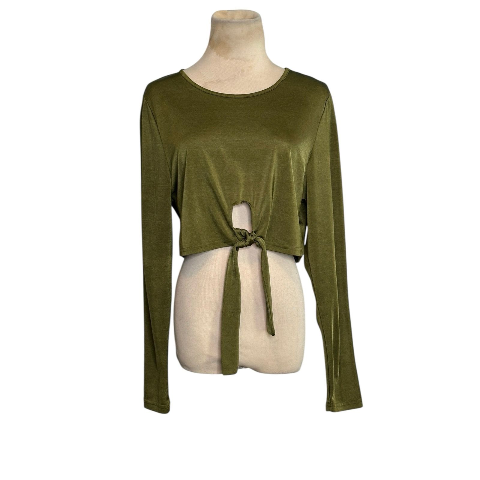 Shein Shein green long sleeves front tie crop top Size 2XL Size XXL / US 16-18 / IT 52-54 - 9 Thumbnail