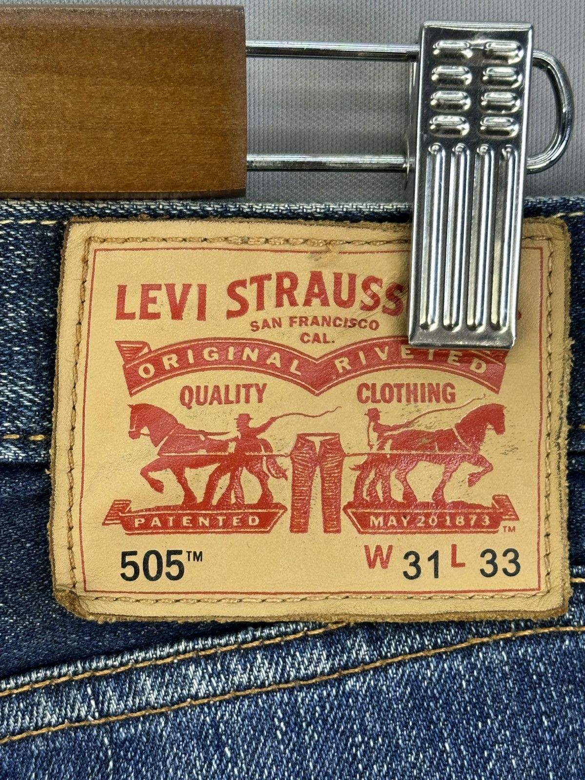 Levi's Levi’s 505 Whisker Faded Regular Fit Jeans Size US 33 - 12 Thumbnail