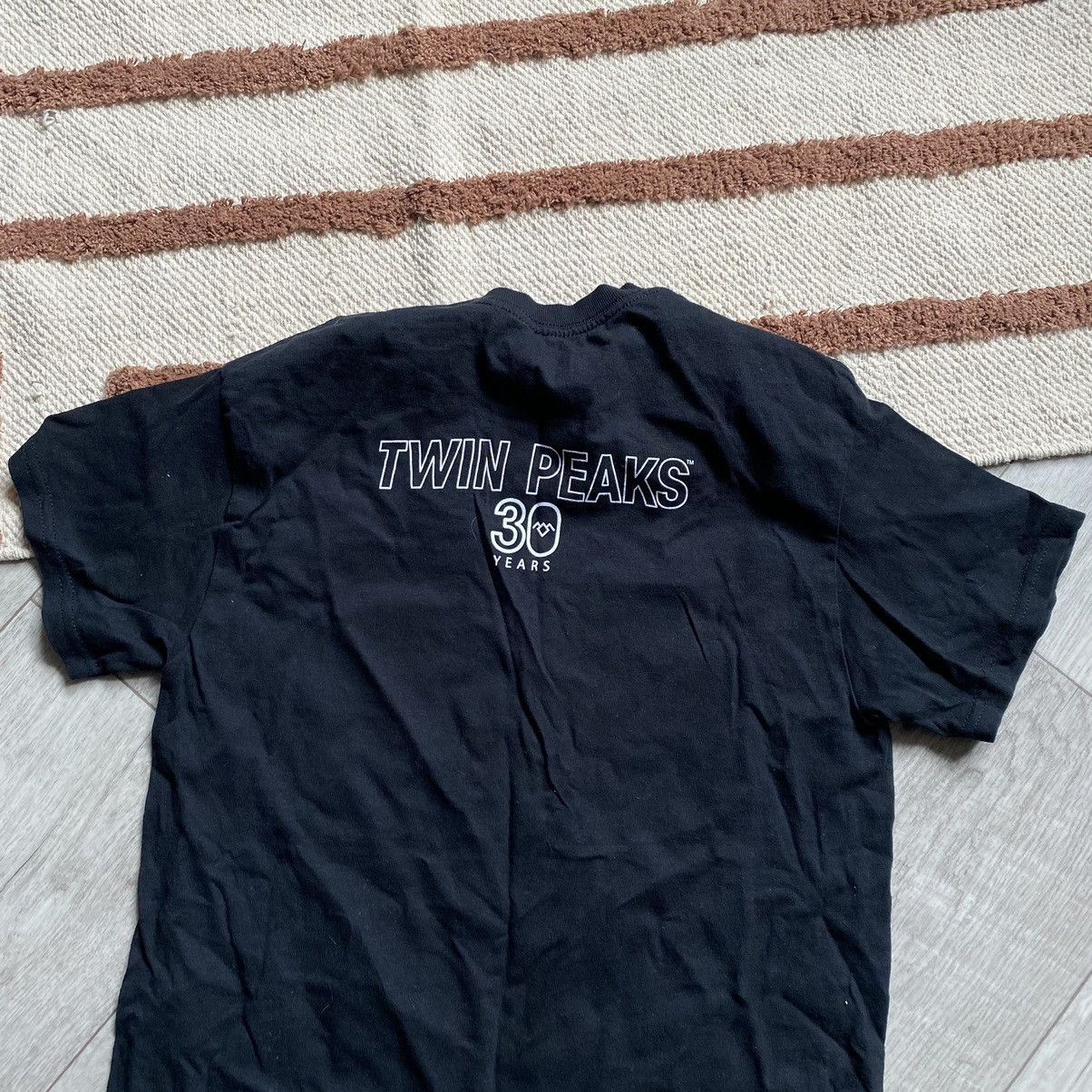 Other TWIN PEAKS GIRL FACE PRINT 30 YEARS T SHIRT Size US XS / EU 42 / 0 - 2 Thumbnail