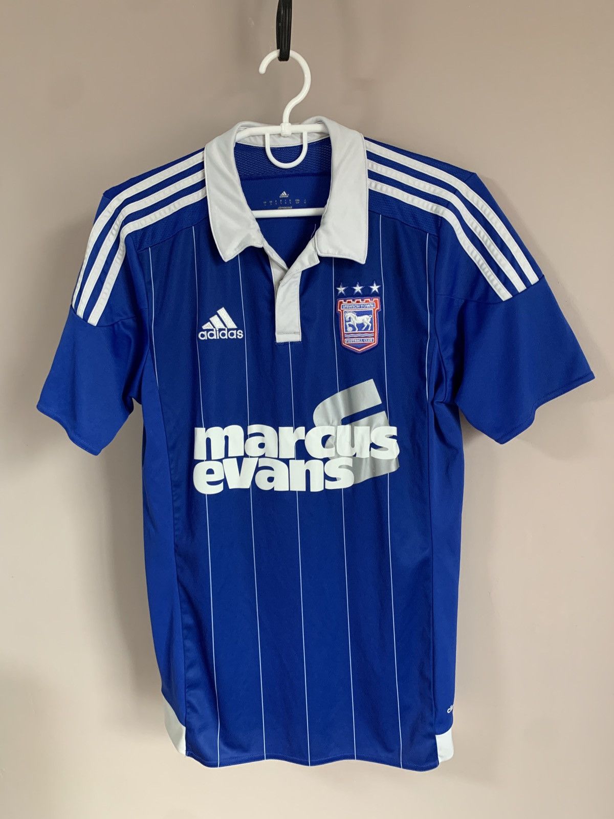 Adidas Ipswich Town 2015 Home Football Shirt Adidas Soccer Jersey S Size US S / EU 44-46 / 1 - 1 Thumbnail