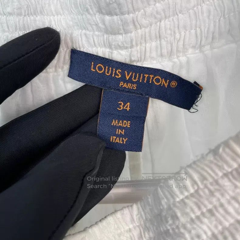 Louis Vuitton Louis Vuitton 23Ss white logo embossed full-print cotton e Size US 34 / EU 50 - 5 Thumbnail