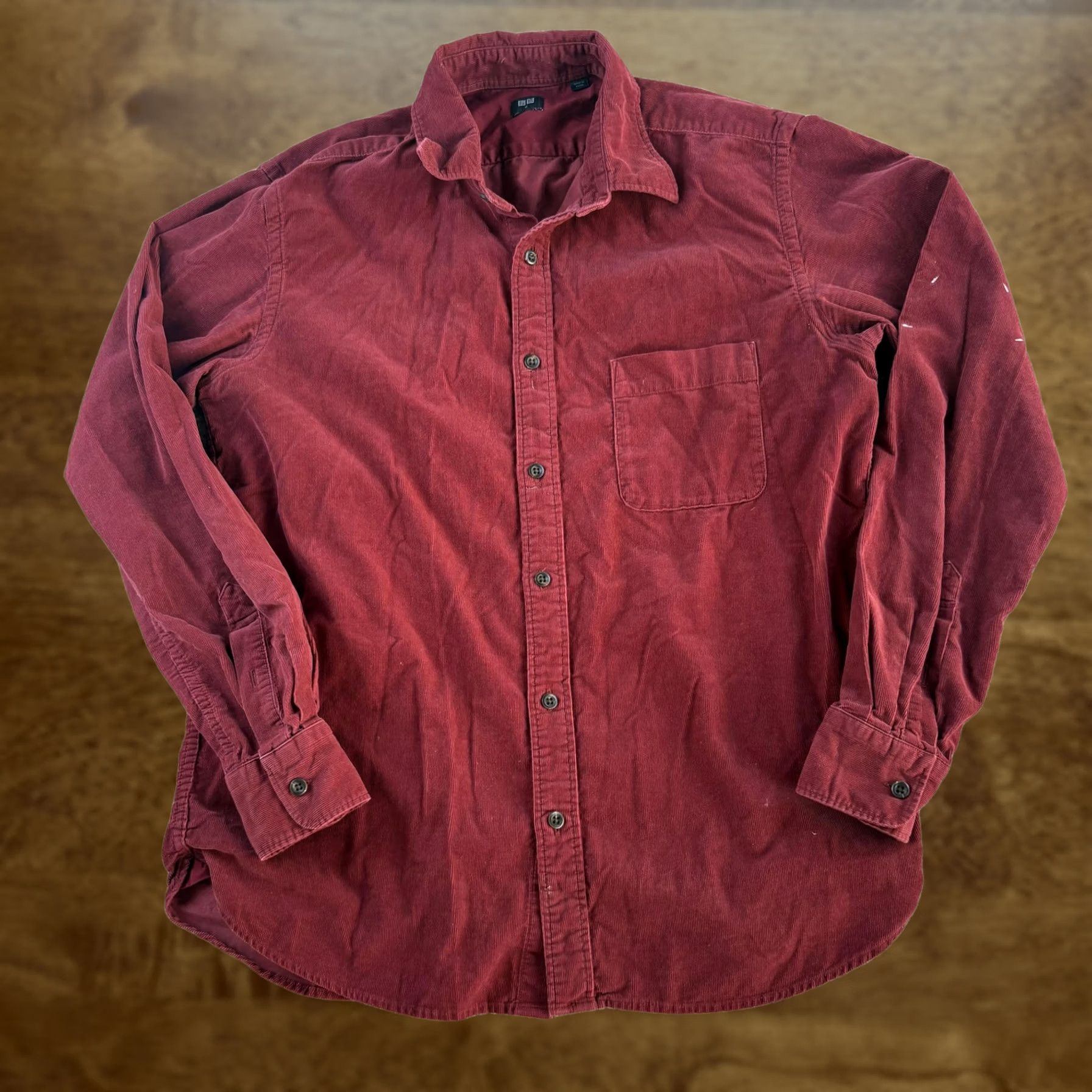 Uniqlo Uniqlo Shirt Mens Medium Red Solid Corduroy Long Sleeve Button Up Casual Size US M / EU 48-50 / 2 - 1 Thumbnail