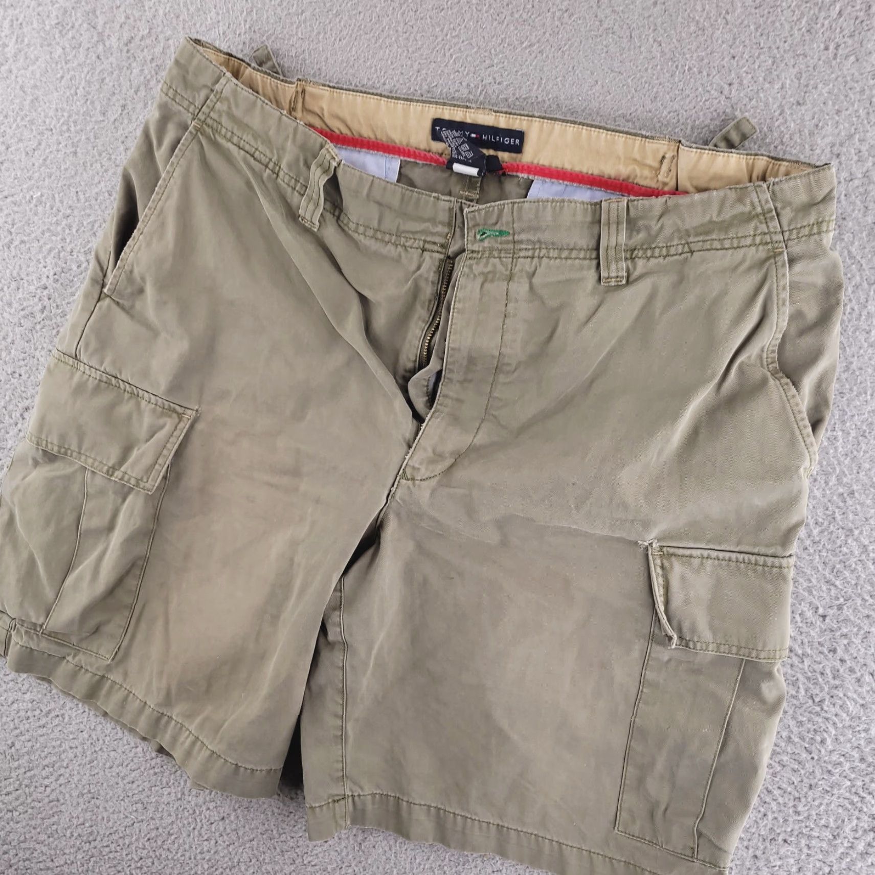 Tommy Hilfiger Tommy Hilfiger Shorts Mens 38 Green Cargo Cotton Olive Army Missing Button Size US 38 / EU 54 - 4 Thumbnail