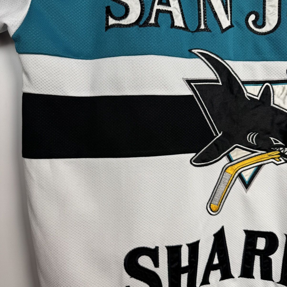 Vintage SAN JOSE SHARKS VINTAGE NHL JERSEY HOCKEY SHIRT TWINS Size US XL / EU 56 / 4 - 9 Thumbnail