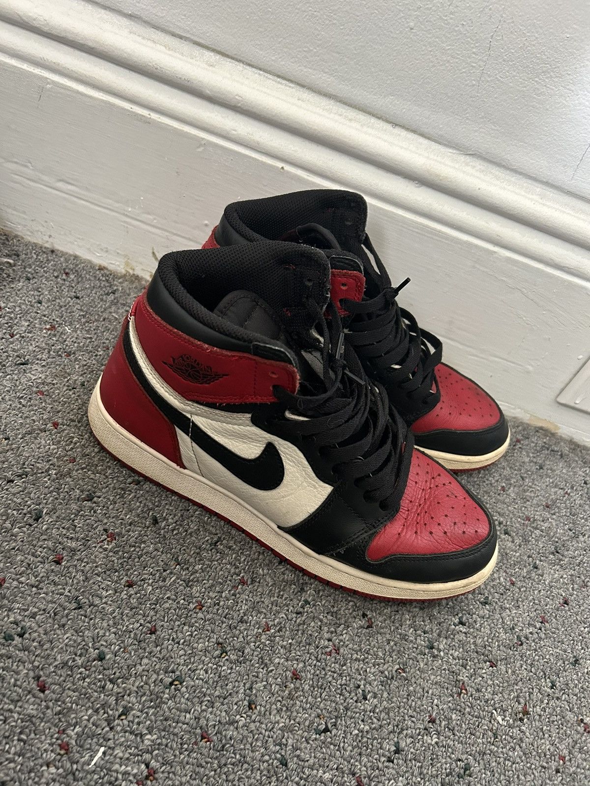 Jordan Brand × Nike Air Jordan 1 Retro High OG 'Bred Toe' 7Y Size US 7 / EU 40 - 7 Thumbnail