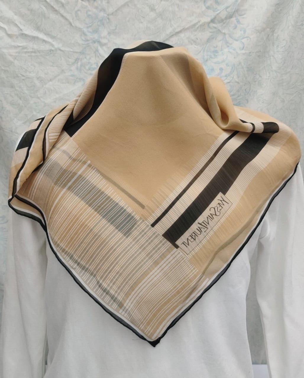 Yves Saint Laurent Vintage Yves Saint Laurent Silk Scarf Size ONE SIZE - 2 Thumbnail