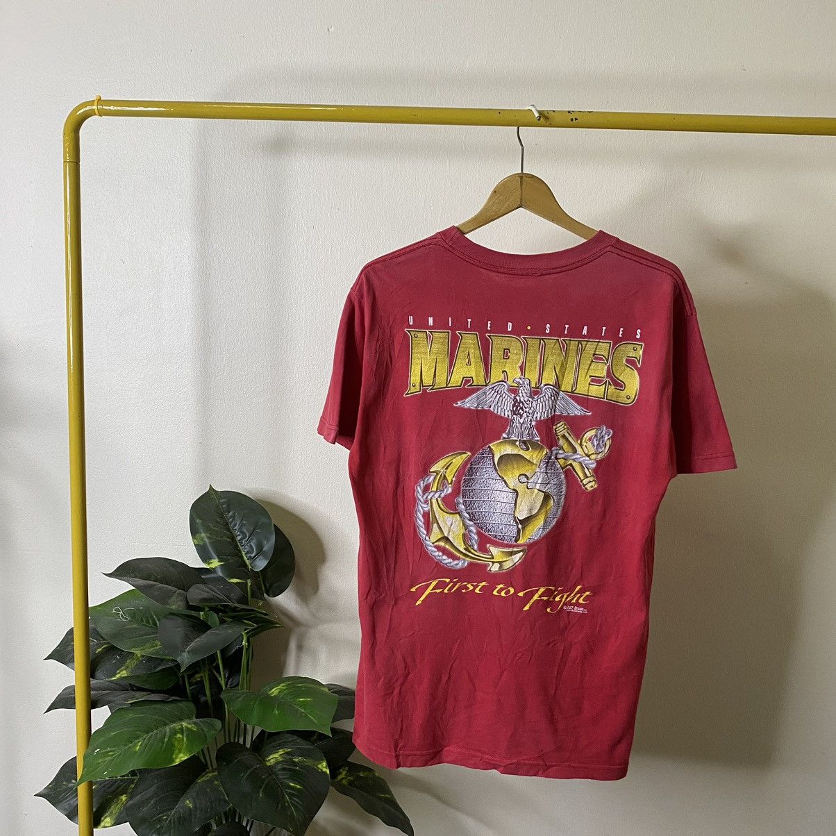 Vintage Vintage 1990s US Marines First To Fight Army Military Tee Size US M / EU 48-50 / 2 - 1 Thumbnail