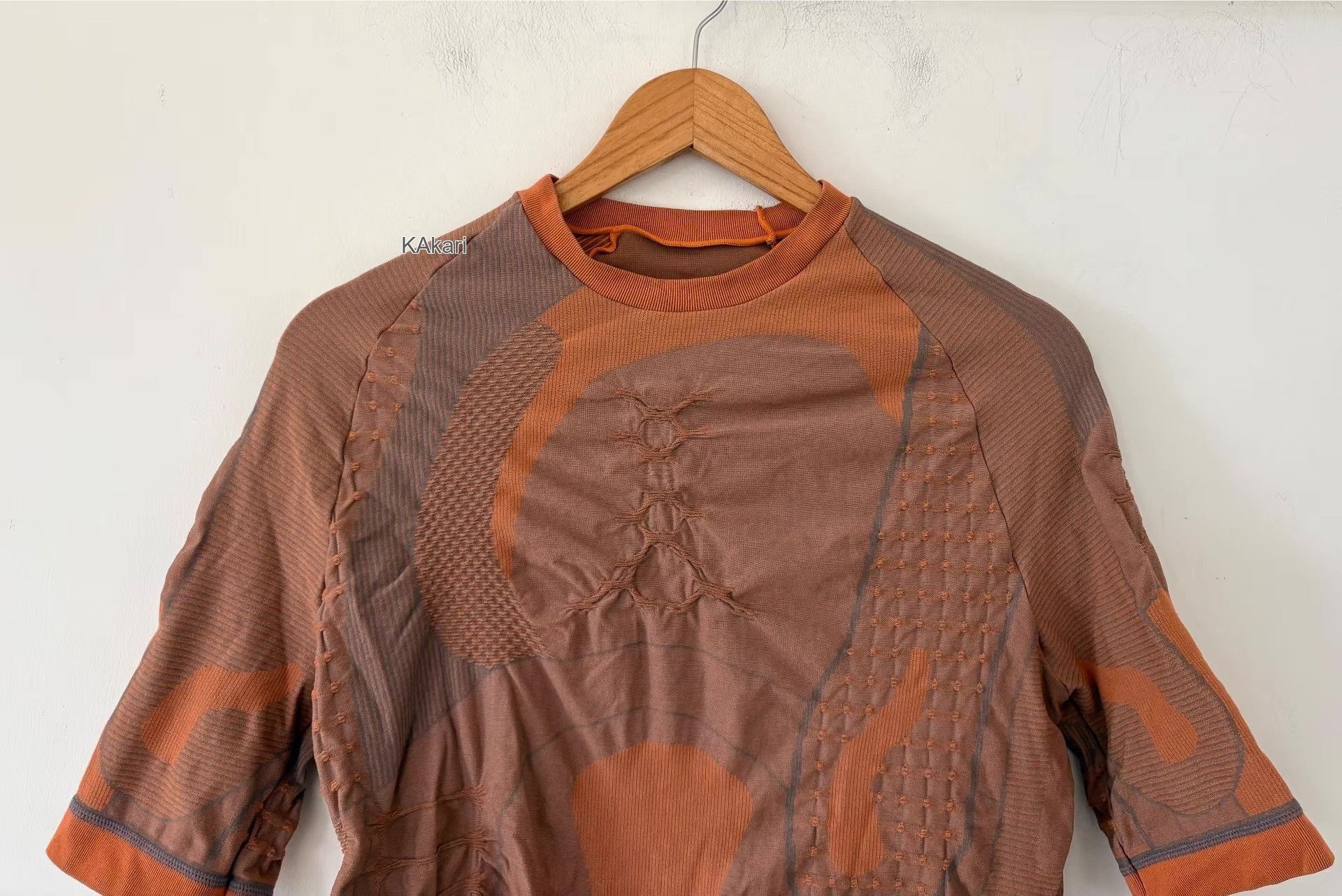 ROA Multi-Color Short Sleeve Graphic Shirt Size US M / EU 48-50 / 2 - 4 Thumbnail