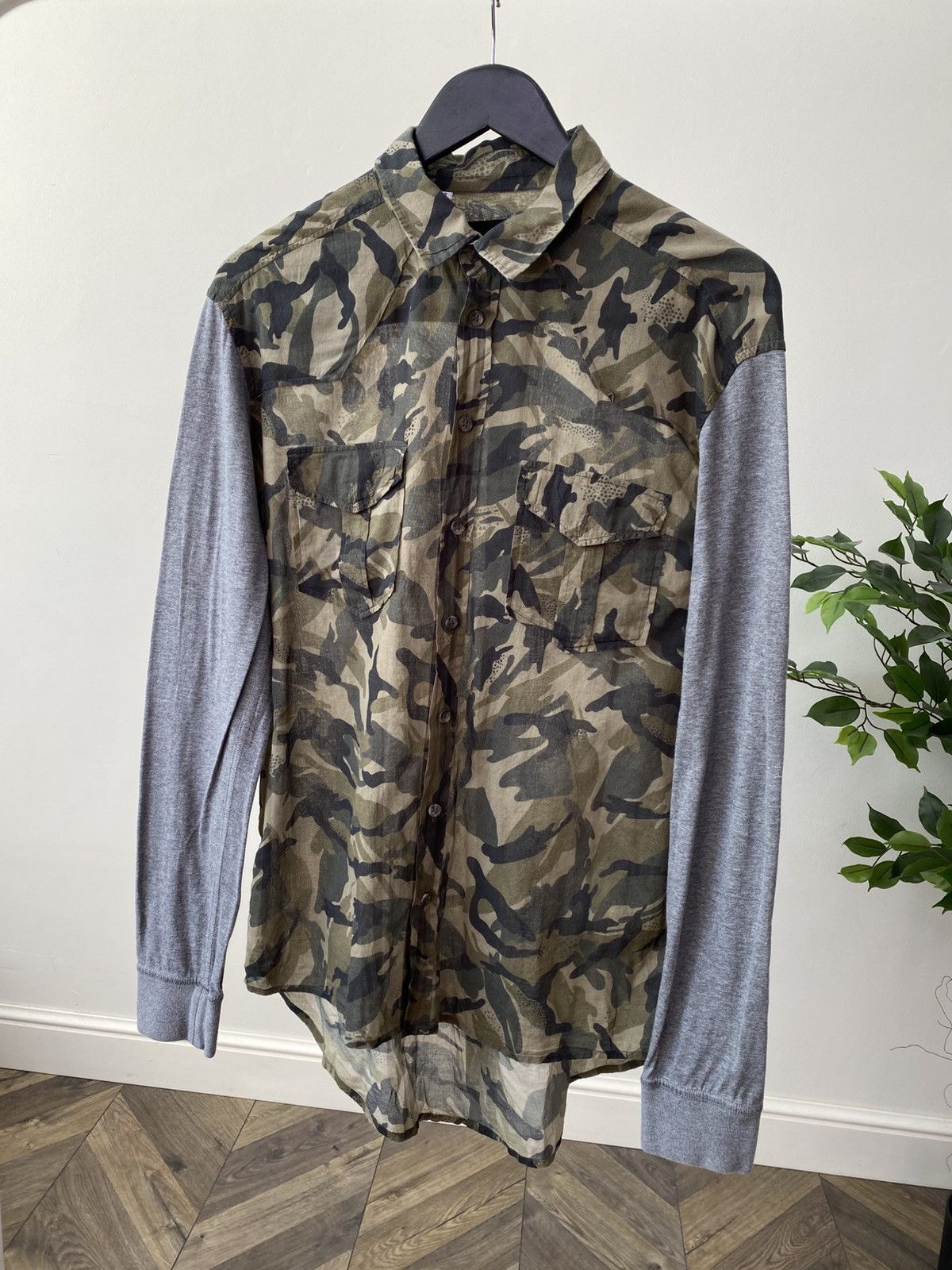 Dolce & Gabbana Vintage Dolce & Gabbana D&G Brad Camouflage Shirt Size US L / EU 52-54 / 3 - 4 Thumbnail