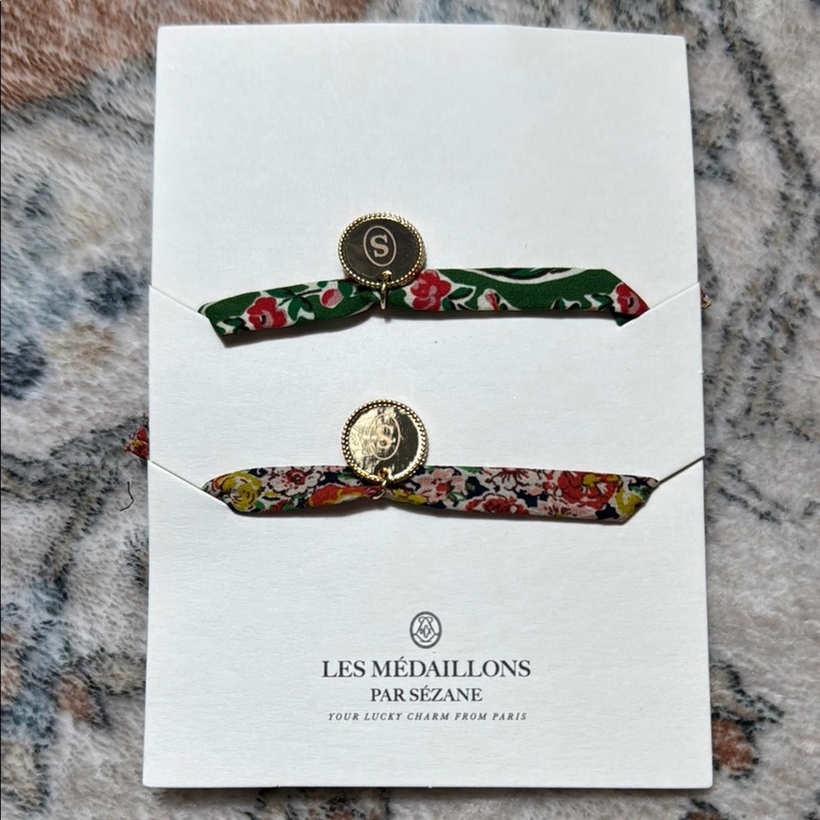 Designer Sézane Floral Bracelets with Gold Medallions Size ONE SIZE - 4 Thumbnail