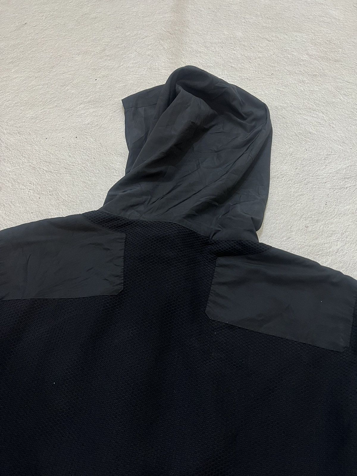 Moncler 2000s Moncler Grenoble Hybrid Panel Zip Hoddie y2k Lgb Ifsix Size US L / EU 52-54 / 3 - 9 Thumbnail