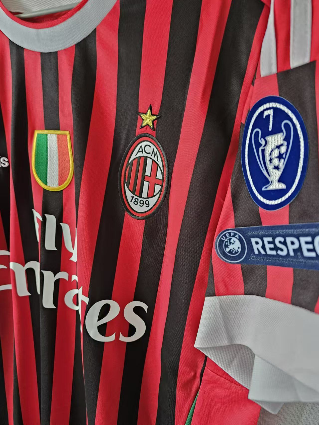 Other 2011 12 AC Milan #11 Ibrahimović Jersey Home Size US M / EU 48-50 / 2 - 3 Thumbnail