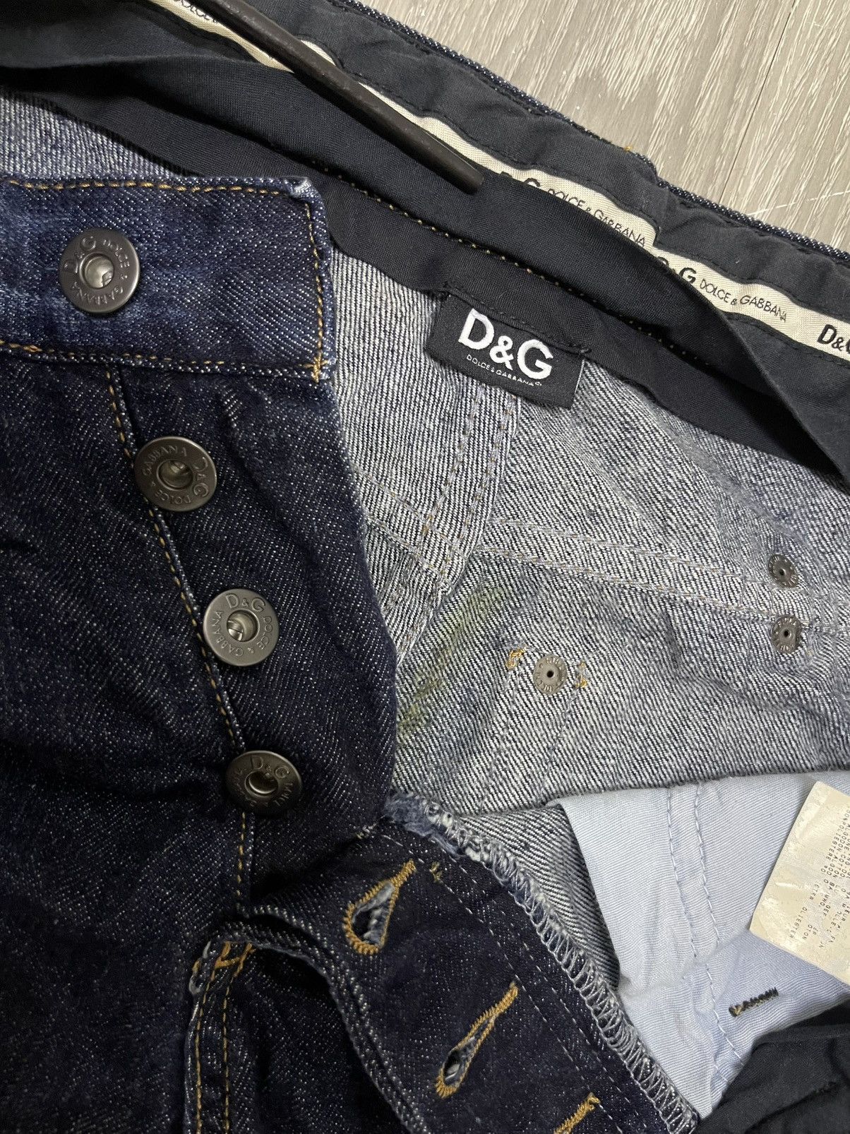 Dolce & Gabbana DOLCE & GABBANA Men’s Distressed Denim Blue Black Logo Size US 32 / EU 48 - 13 Thumbnail