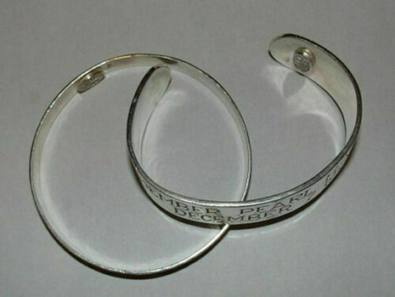 Handmade Sterling Silver Women's Pearl Harbor Bangle Bracelet Size ONE SIZE - 1 Thumbnail