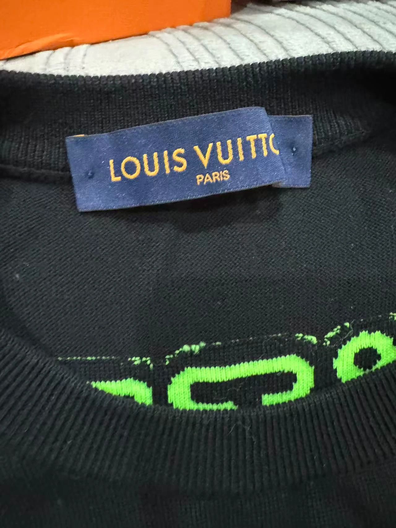 Louis Vuitton Lv knit short-sleeve celebrity worn M like new Size US M / EU 48-50 / 2 - 2 Thumbnail