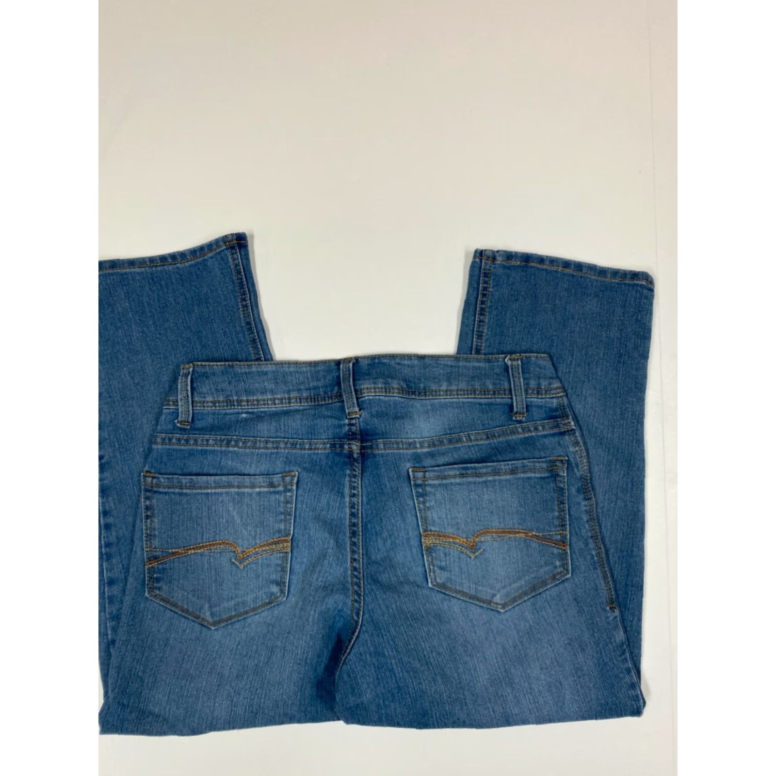 Faded Glory Faded Glory Jeans Womens 8 Blue Straight Denim Jeans Regular Stars Pockets 22in Inseam Adults Women Modern Shape Regular Color Blue Size 30" / US 8 / IT 44 - 6 Thumbnail