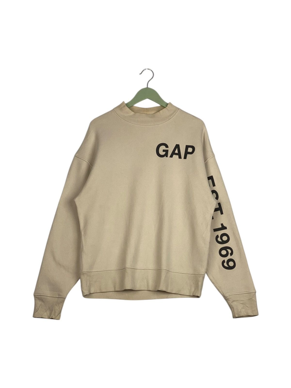Vintage Gap Est.1969 Embroidered Crewneck Sweatshirt White