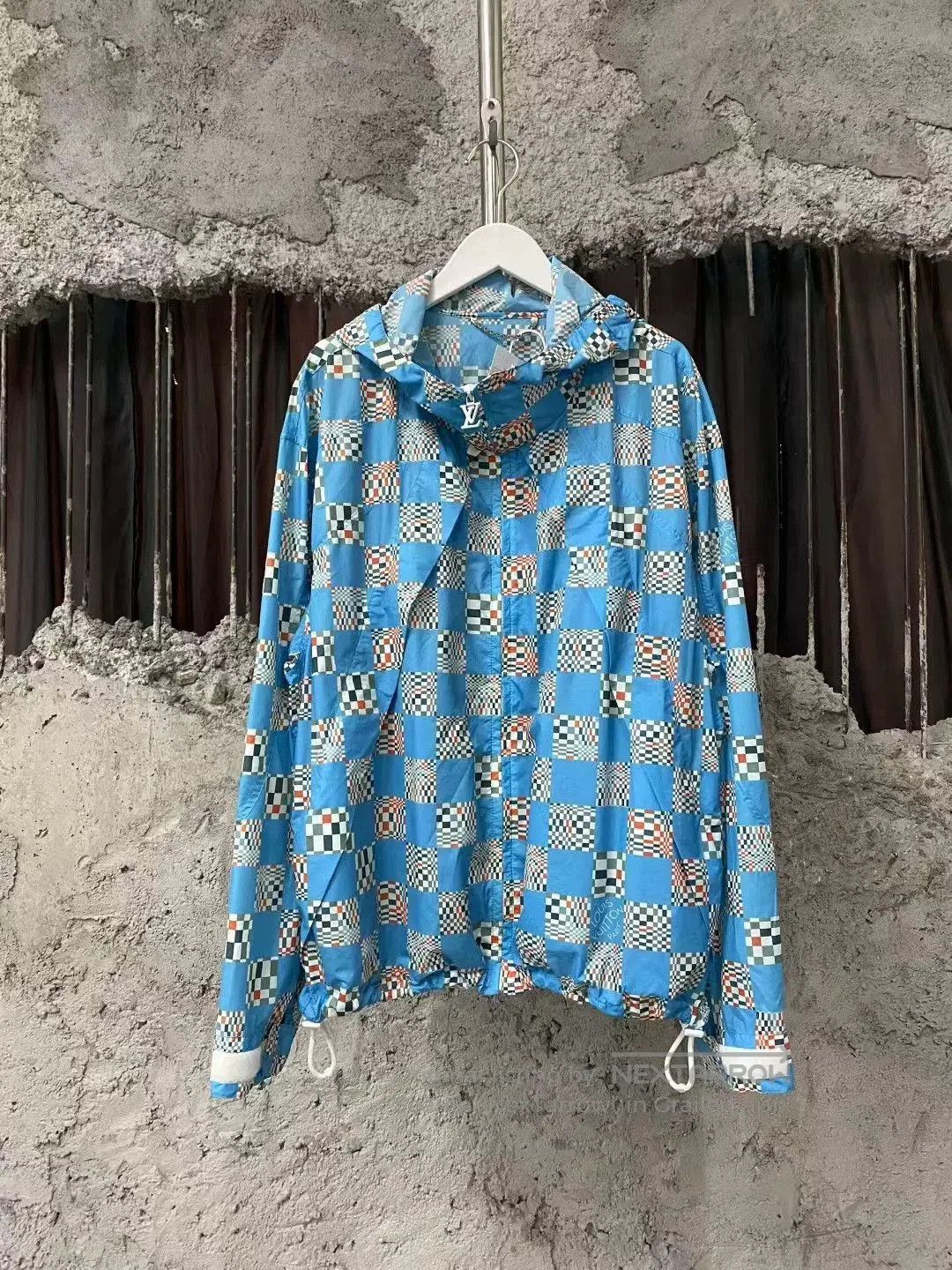Louis Vuitton Louis Vuitton Blue Damier Logo Jacket. Size US S / EU 44-46 / 1 - 1 Thumbnail