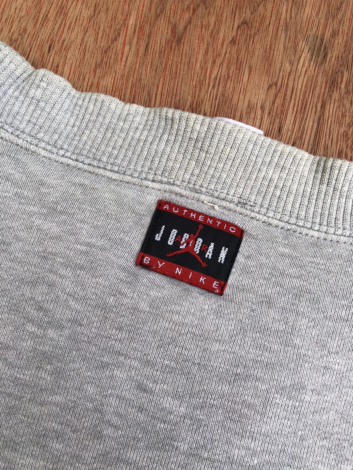 Nike × Vintage Vintage NIKE Air Jordan Embriodery Big Logo Design Crewneck Size US L / EU 52-54 / 3 - 5 Thumbnail