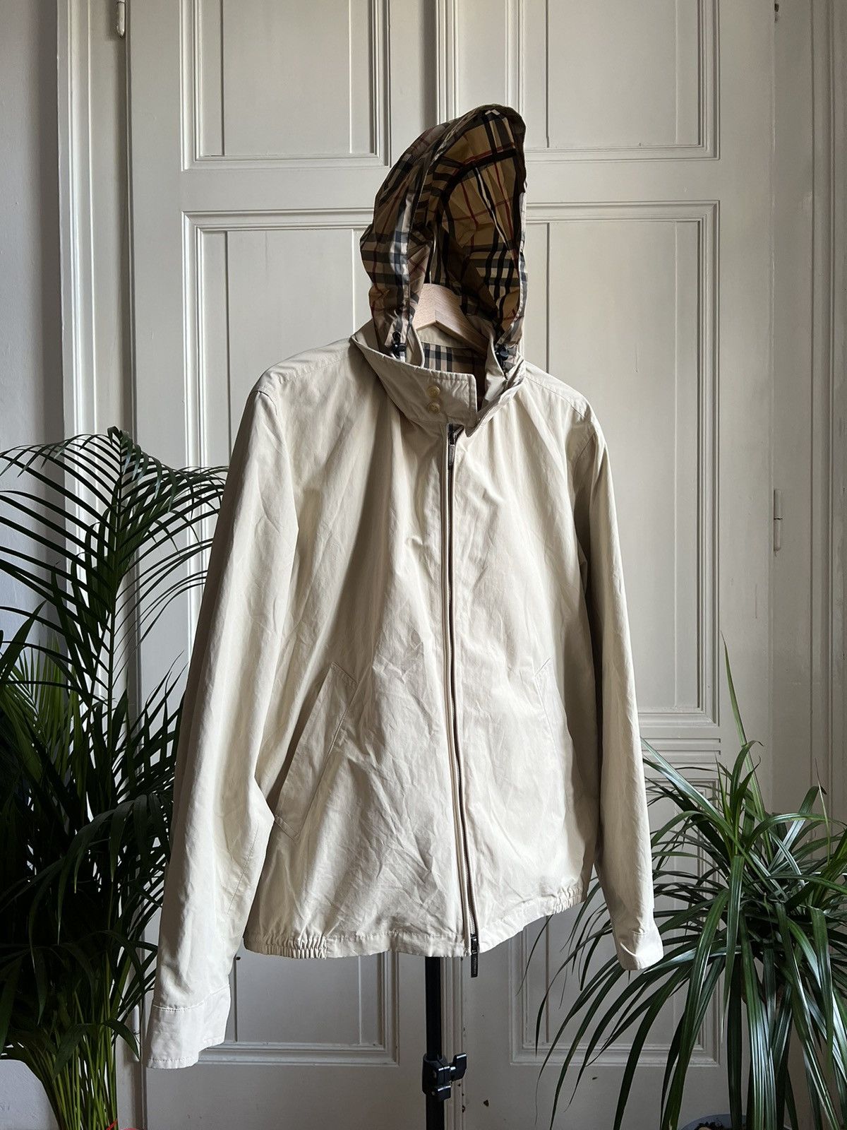 image of Burberry Vintage Nova Check Light Jacket in Beige, Men's (Size Medium)