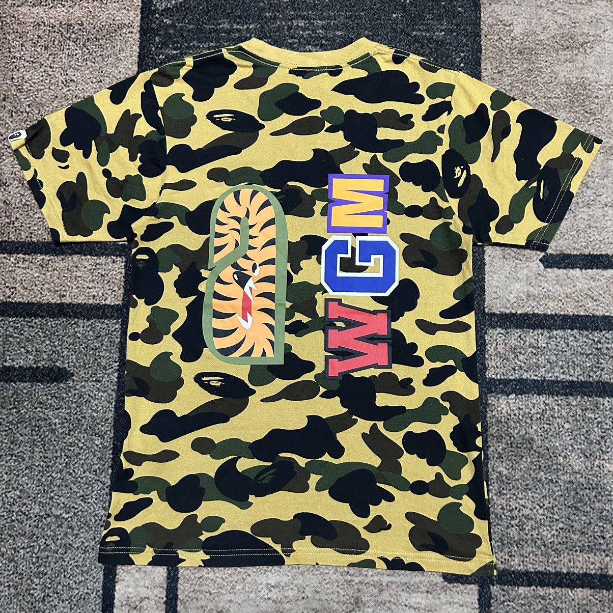Bape 1st Camo Shark Tee Size US S / EU 44-46 / 1 - 2 Thumbnail