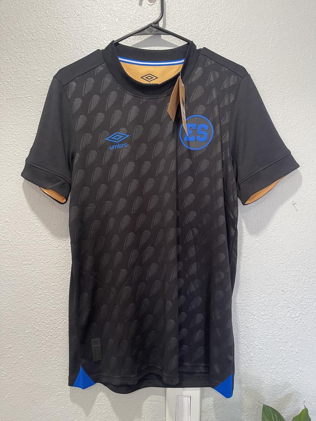Umbro Umbro El Salvador Jersey Medium Size US M / EU 48-50 / 2 - 1 Thumbnail