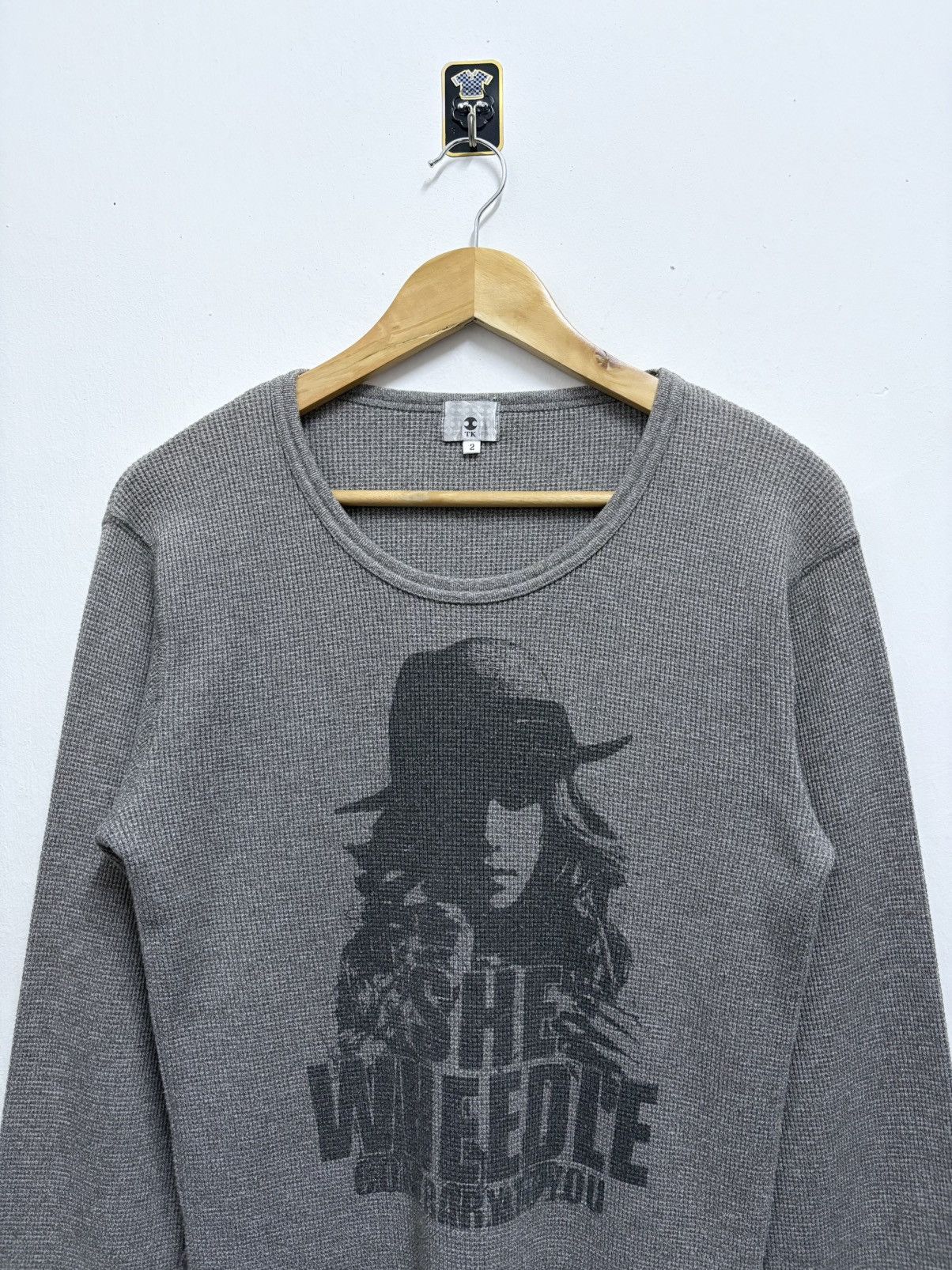 Hysteric Glamour 2000’s Takeo Kikuchi / Hysteric “ She Wheedle “ L/S T-Shirt Size US S / EU 44-46 / 1 - 3 Thumbnail