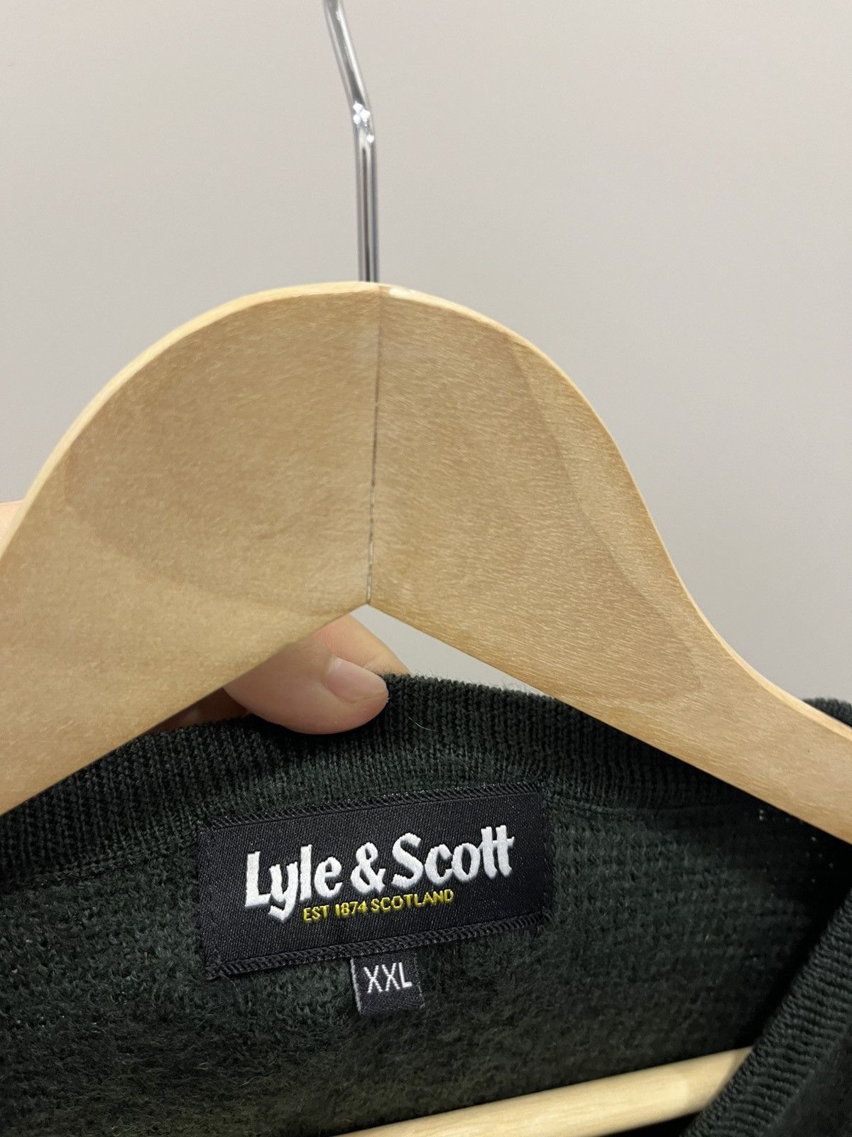 Lyle & Scott Vintage Lyle & Scott V Neck Sweater Size US XXL / EU 58 / 5 - 4 Thumbnail