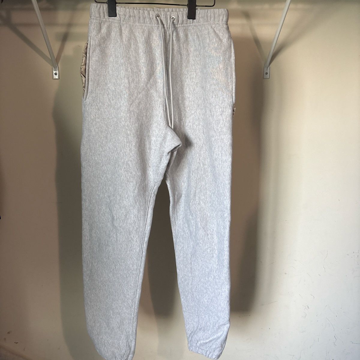 Advisory Board Crystals Advisory Board Crystals embroidery tapered sweatpants Size US 30 / EU 46 - 1 Thumbnail