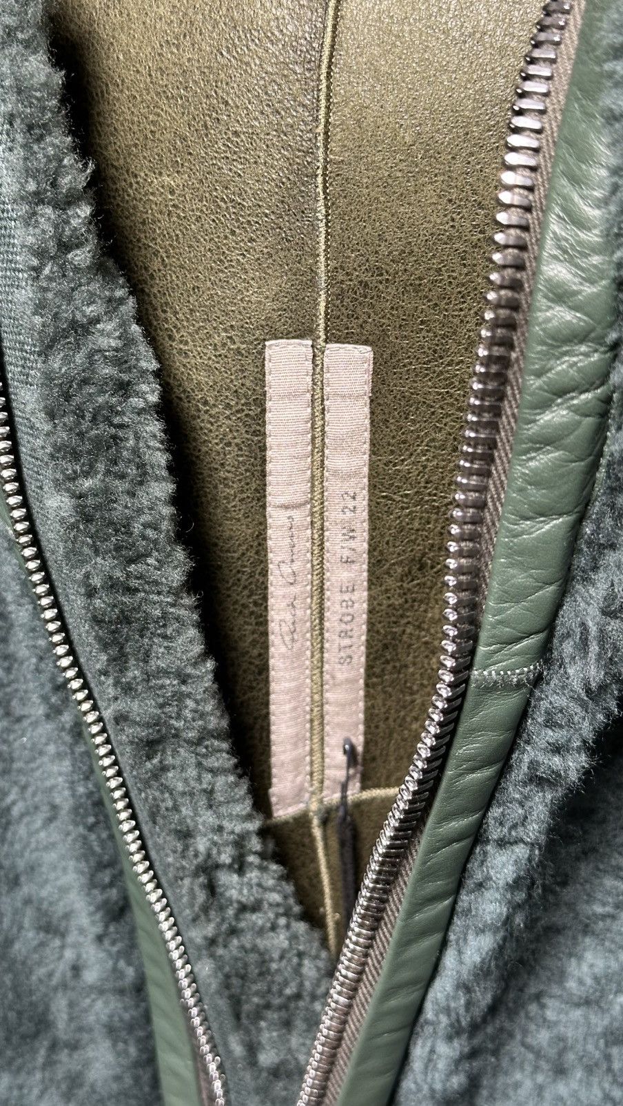 Rick Owens Rick Owens FW22 STROBE Sealed Windbreaker in Shearling(50IT) Size US M / EU 48-50 / 2 - 8 Thumbnail