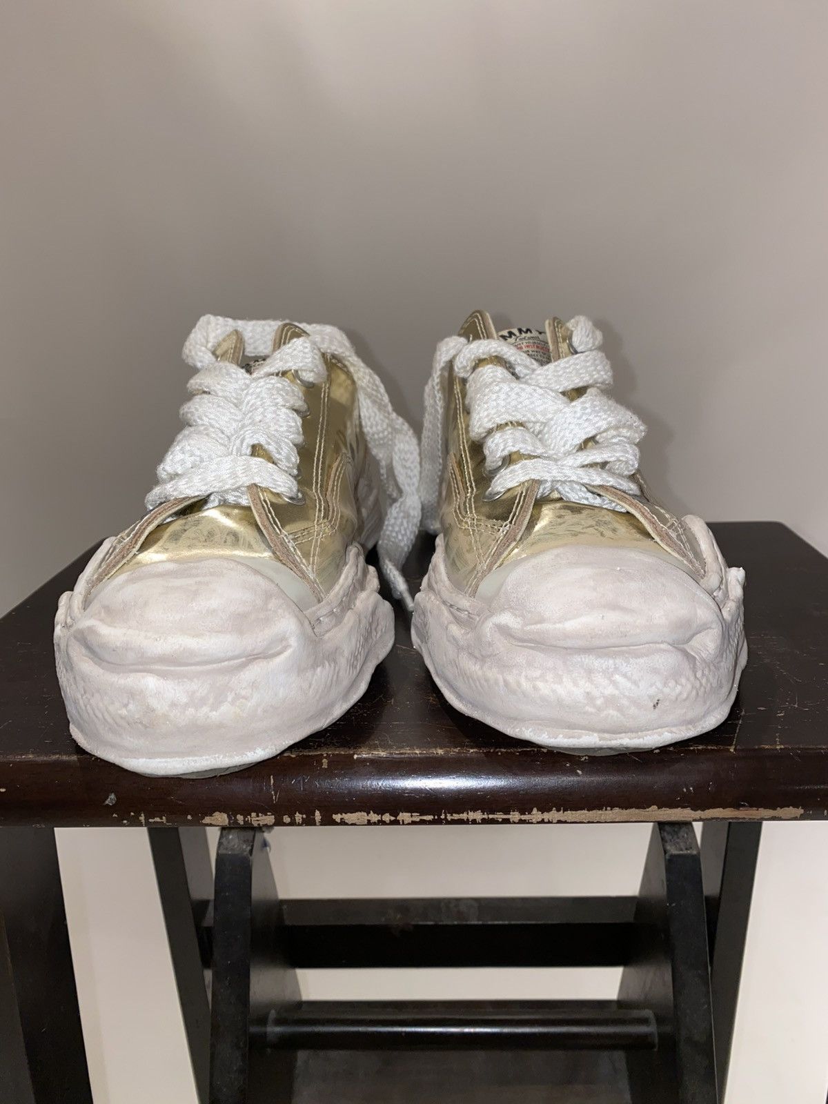 Maison MIHARA YASUHIRO Mihara Yasuhiro Off-Gold Hank Sole Low Sneakers Size 8 Size US 8 / EU 41 - 5 Thumbnail