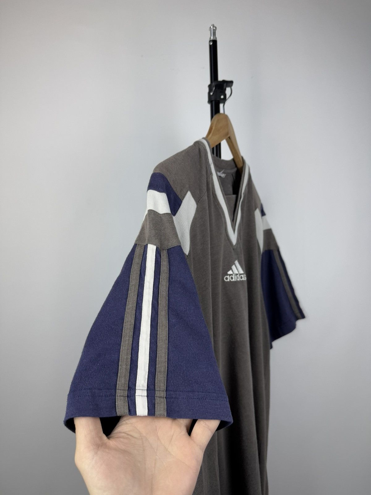 Adidas × Vintage Vintage 90s Central Logo Adidas y2k Faded T Shirt Size US XL / EU 56 / 4 - 3 Thumbnail