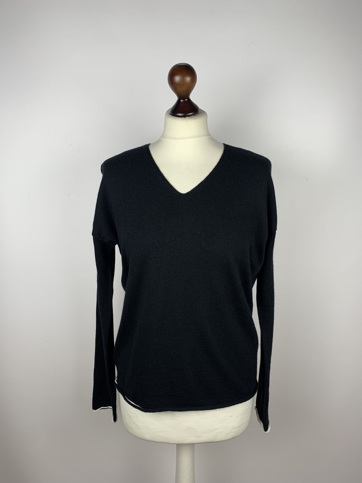 Escada Sport Escada Sport Womens Wool Sweater Jumper Size S Black V-Neck Size S / US 4 / IT 40 - 1 Thumbnail