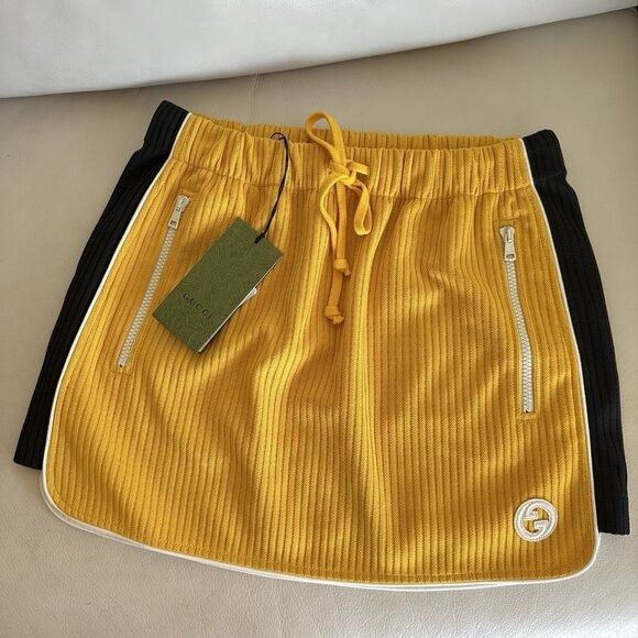 Gucci NWT GUCCI Skirt Yellow Size L 100% Authentic GG Logo Size 30" / US 8 / IT 44 - 3 Thumbnail