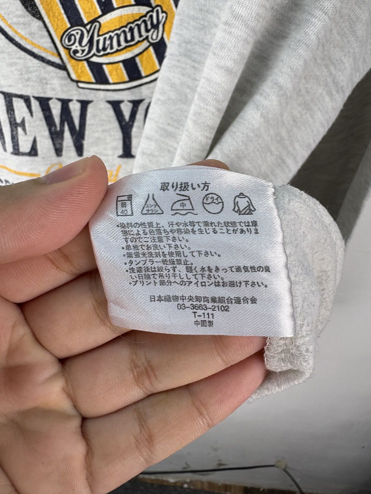 Vintage Vintage 90s New York Graphic Baggy Crewneck Sweatshirt Size US L / EU 52-54 / 3 - 6 Thumbnail