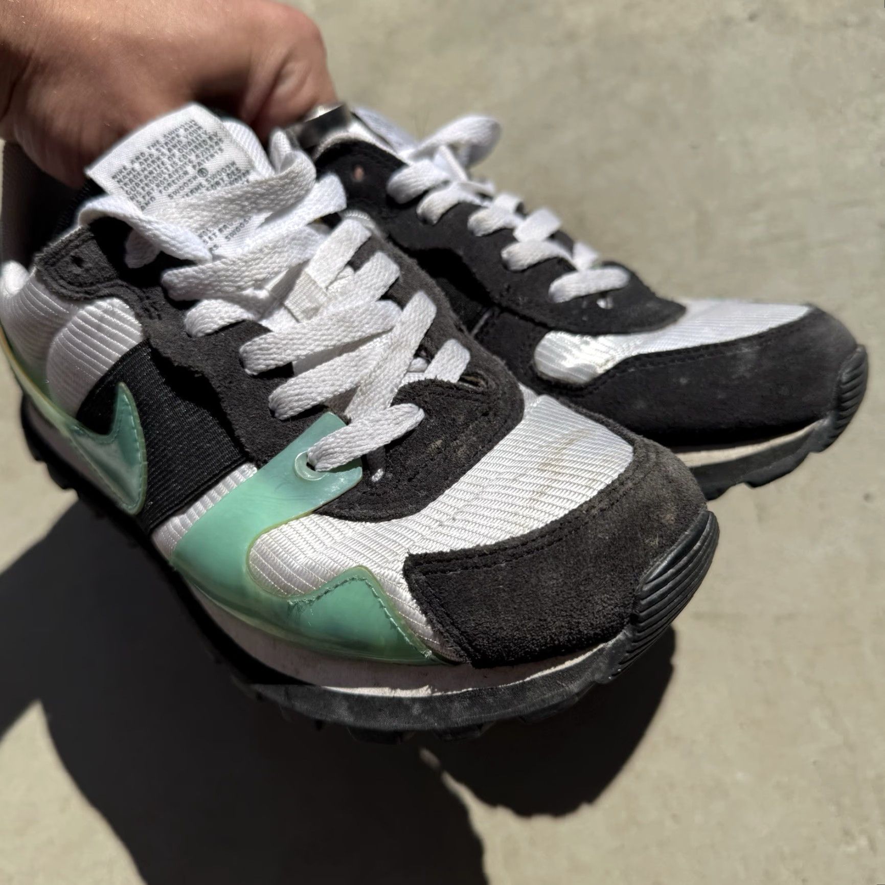 Nike NIKE V-Love OX Sneaker Woman Hyper Jade White AR4269-100 Size 7 Womens Sneakers Size US 5 / IT 35 - 3 Thumbnail