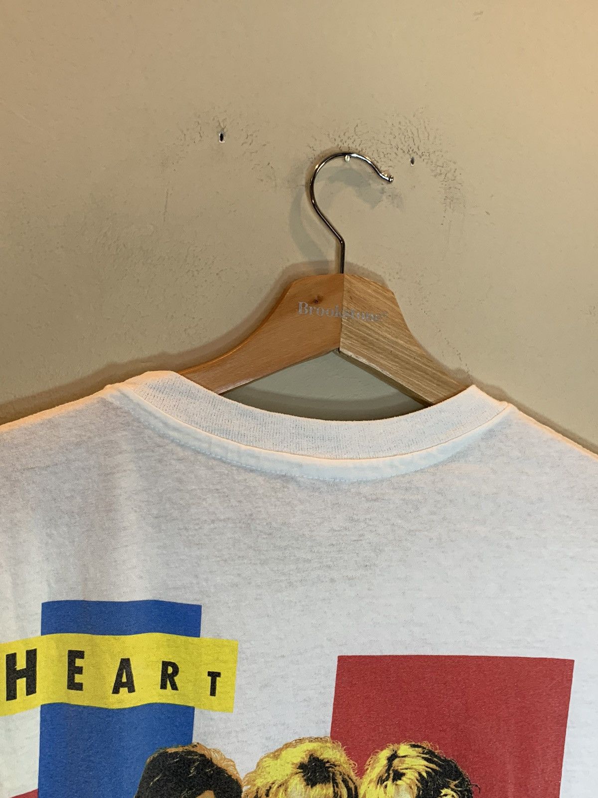 Band Tees *RARE* Vintage 1980 Heart Band Portrait Single Stitch Shirt Size US XL / EU 56 / 4 - 9 Thumbnail