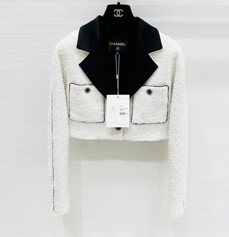 Chanel Chanel Early Spring Series Black and White Color Block Sho Size XXS / US 00 / IT 34 - 1 Thumbnail