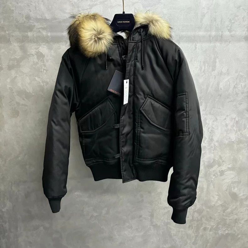 Louis Vuitton Louis Vuitton Black nigo logo mountain aviator casual hoode Size US M / EU 48-50 / 2 - 1 Thumbnail