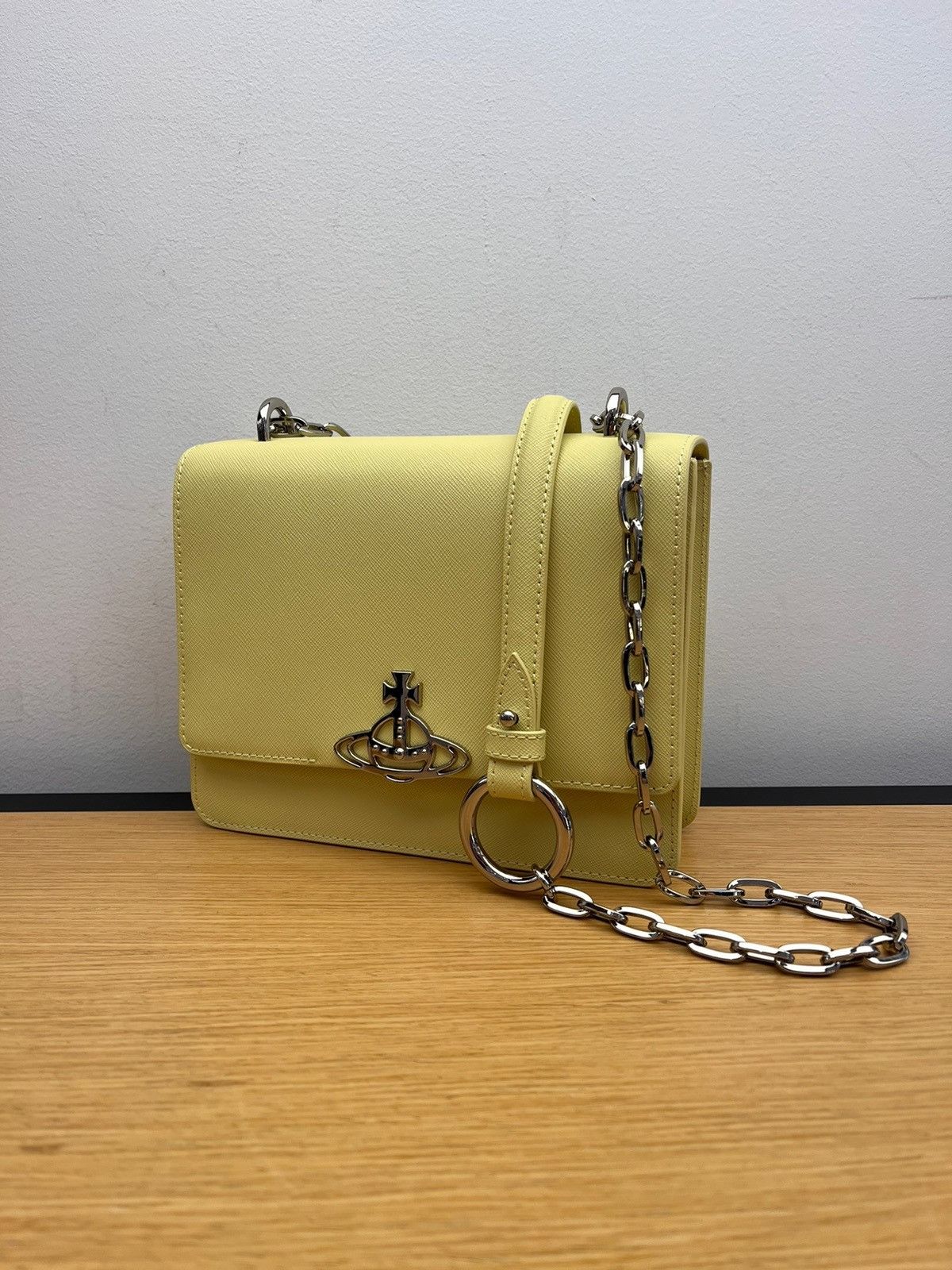 Vivienne Westwood o1f1d3z0625 Size: OS / Debbie Md Bag in Yellow Size ONE SIZE - 1 Preview